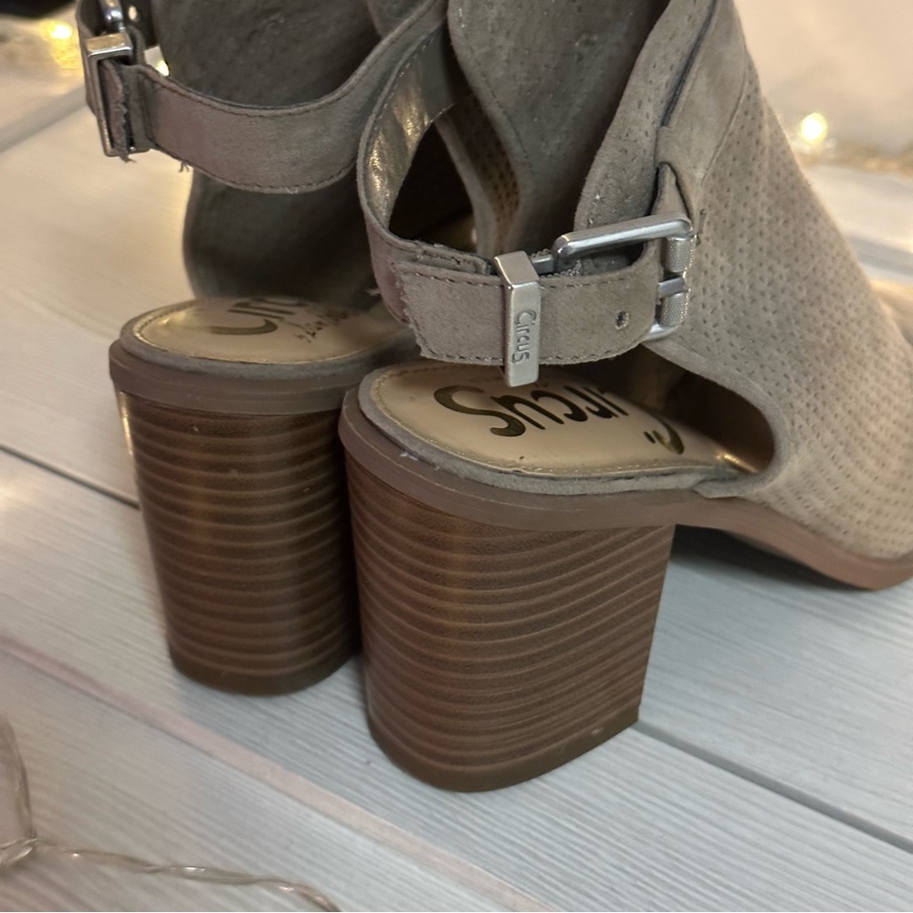 Circus By Sam Elderman Grey Booties - image 5